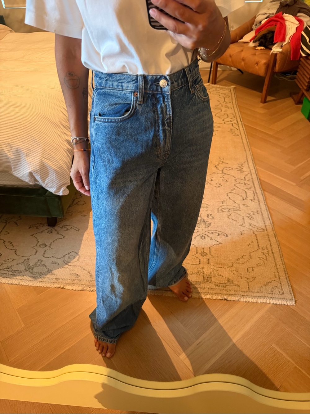 Reformation
Cary high-rise wide-leg jeans